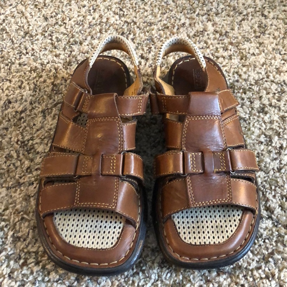 Born fisherman sandals